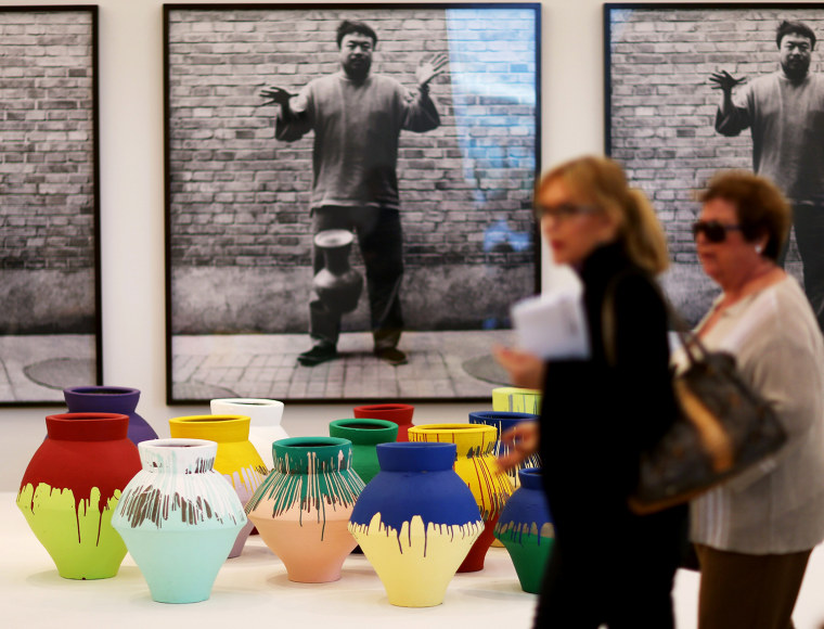 Image: Miami Artist Destroys Vase By Chinese Artist Ai Weiwei In Museum